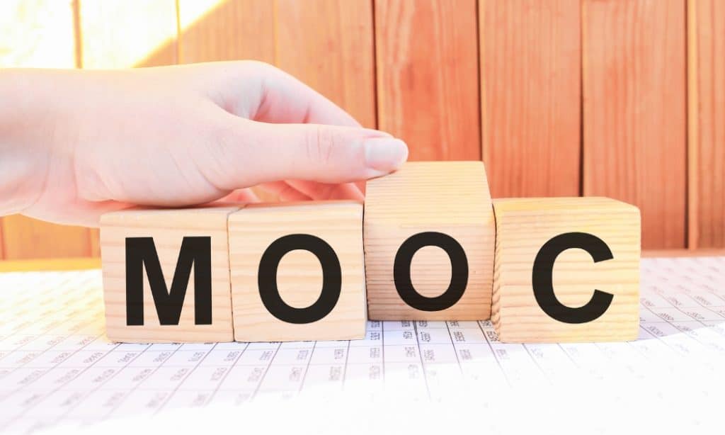 Comment créer une formation en ligne ? 2 mooc