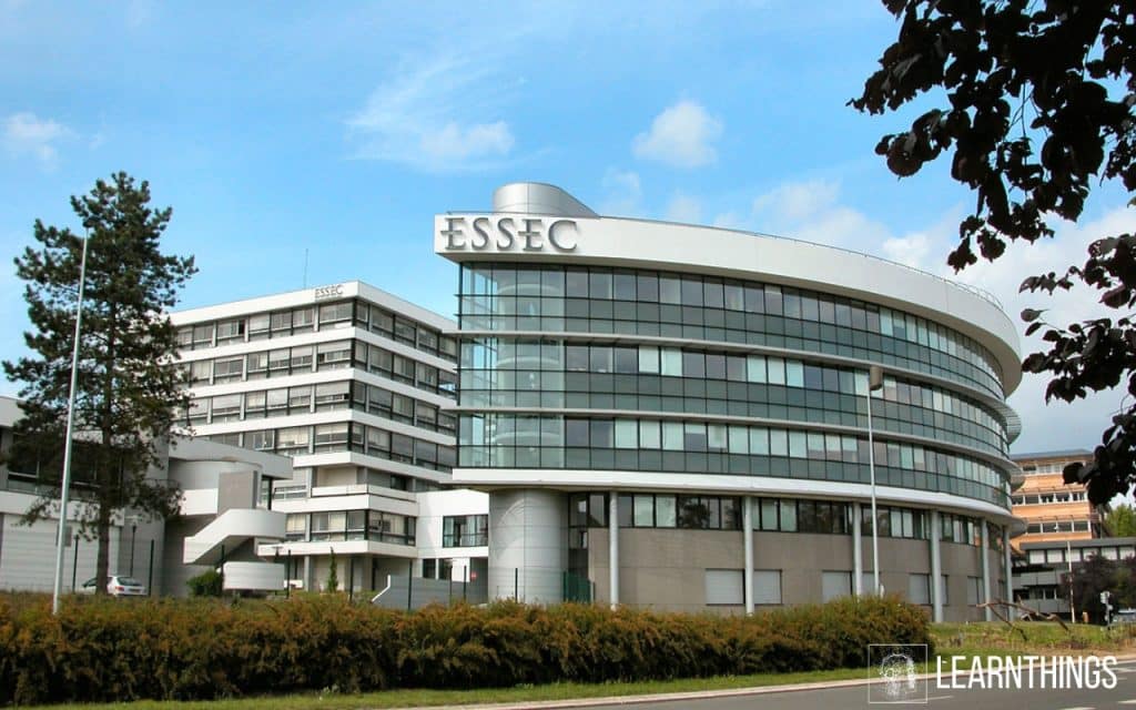 ESSEC Business School marketing digital