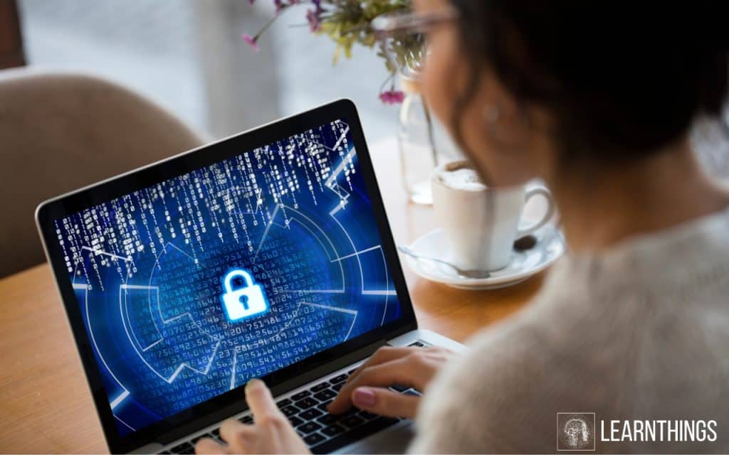 Comment signaler une fraude en ligne ? 2 Protection personnelle après le signalement