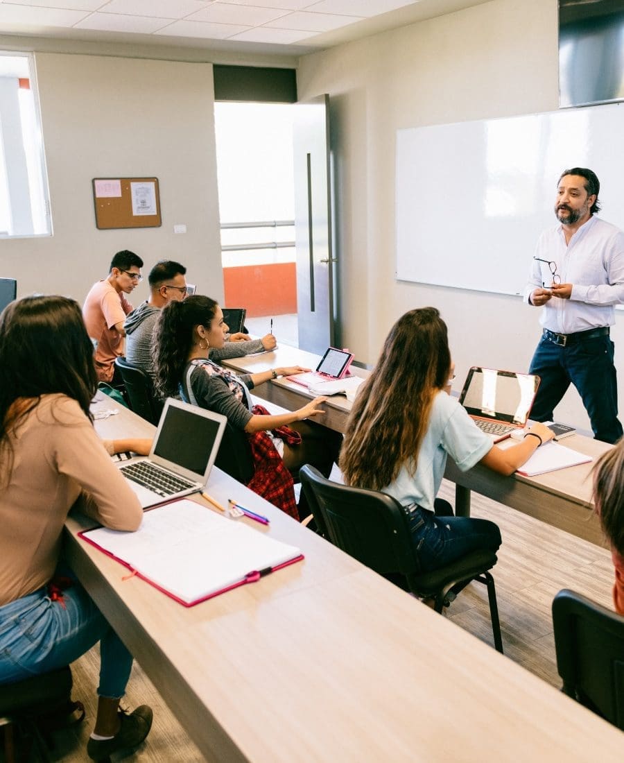 cours dun professeur en DUT