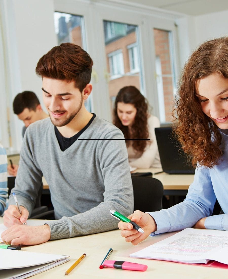 Formation initiale ou continue : que choisir ? 4 eleve en universite