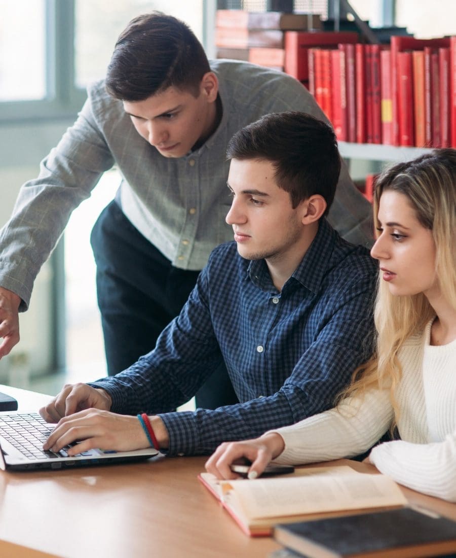 etudiant en ecole de commerce