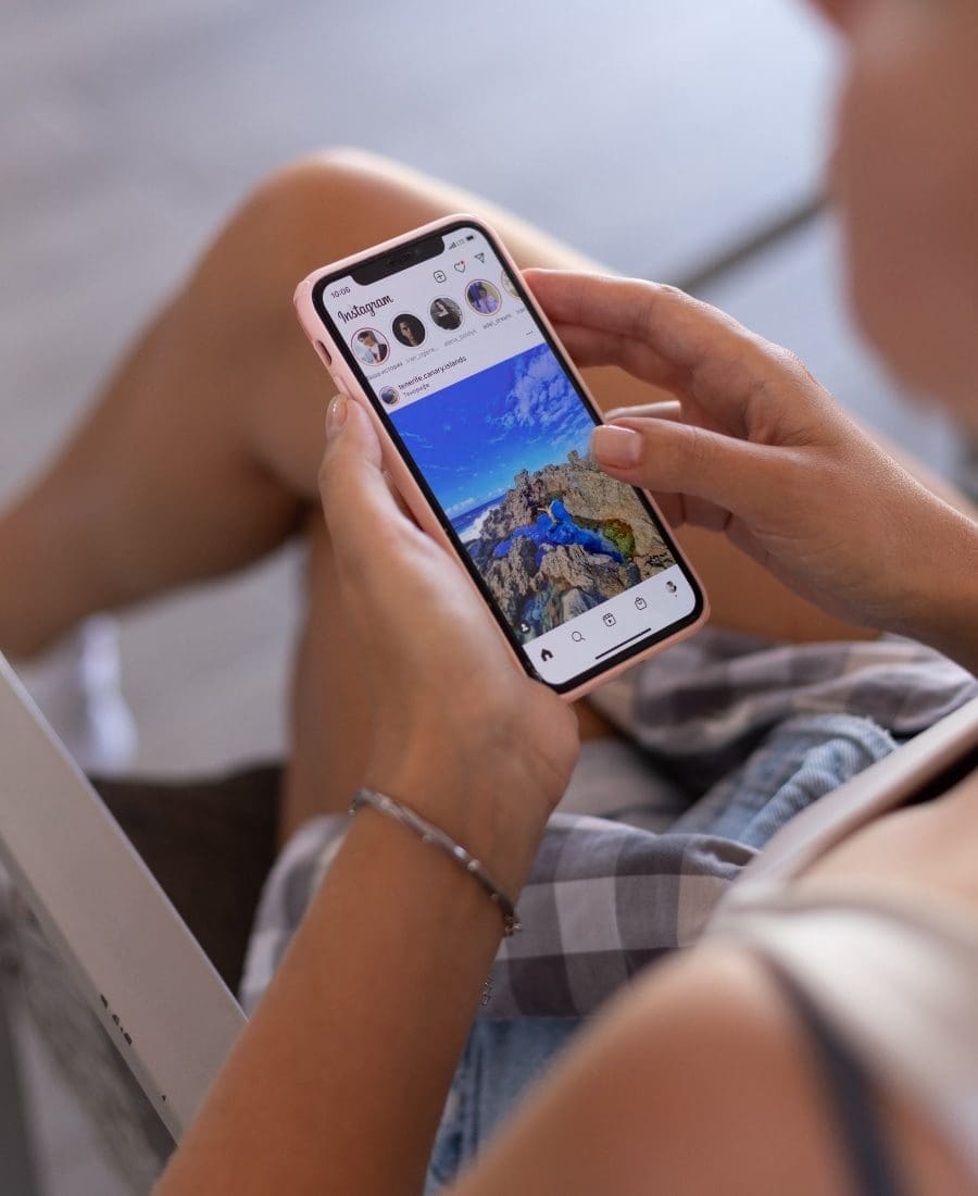 Qu'est-ce qu'Instagram ? 4 Différences avec d'autres réseaux sociaux