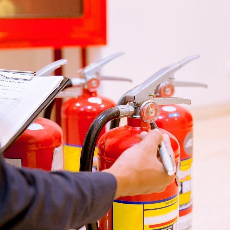 Quelles sont les différentes formations obligatoires ? 2 FORMATIONS-OBLIGATOIRES-COMMUNES-A-TOUTES-LES-ENTREPRISES