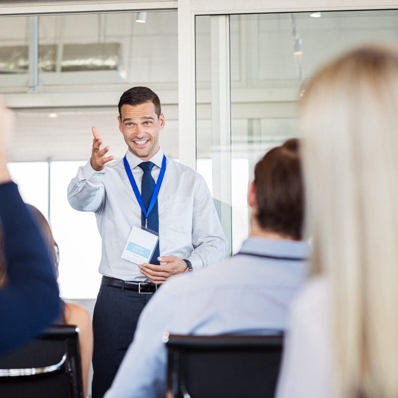 ORGANISMES PROPOSANT DES FORMATIONS QUALIFIANTES RÉMUNÉRÉES