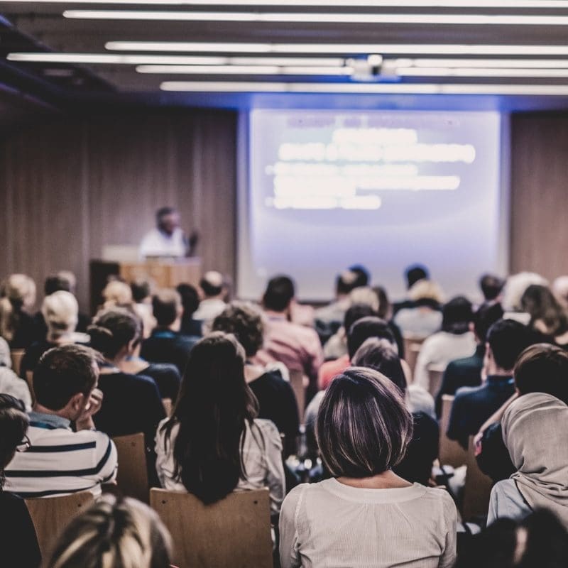 SECTEURS D’ACTIVITÉ PROPOSANT DES FORMATIONS QUALIFIANTES RÉMUNÉRÉES