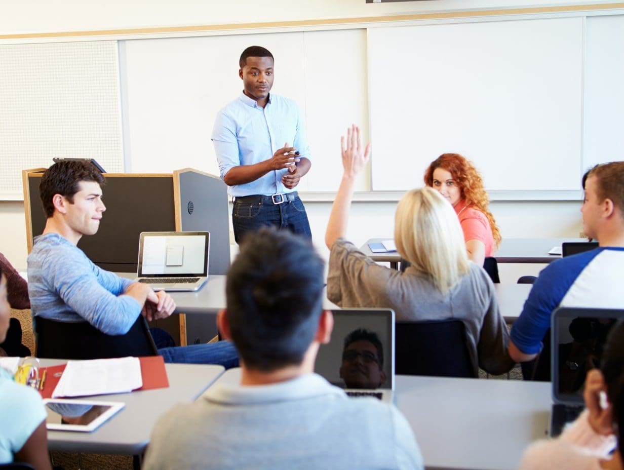 Qui a le droit aux OPCO ? 2 ALTERNANTS ET TUTEURS